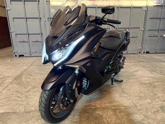 KYMCO AK 550i KYMCO AK 550i